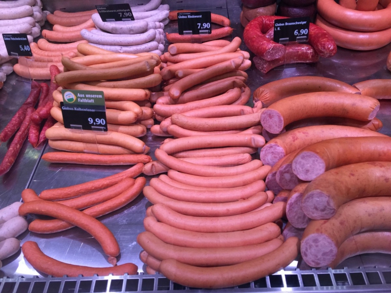 vente-BEZAUDUN LES ALPES-min_sausages_meat_butchery-1069321